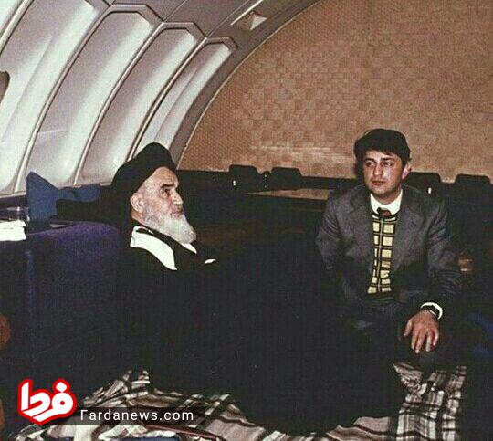 عکسی جالب و دیده نشده از امام خمینی(ره) در هواپیمای ایرفرانس