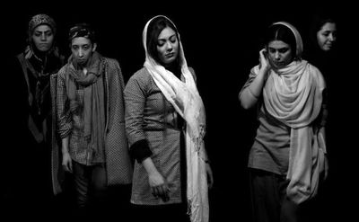  زنان در هزار ُتوی رنج و تنهائی / نگاهی به نمایش "شلتر" به نویسندگی ساناز بیان و کارگردانی امین میری
