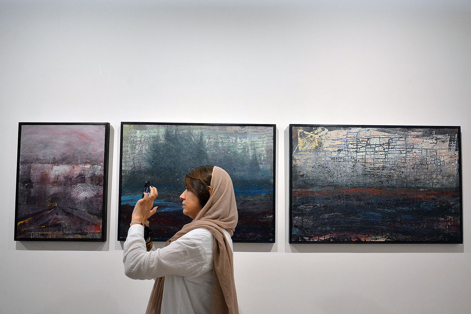 نمایشگاه نقاشی های سامان فرهنگی در گالری دید