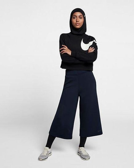 لباس نایکی مخصوص زنان ورزشکار مسلمان